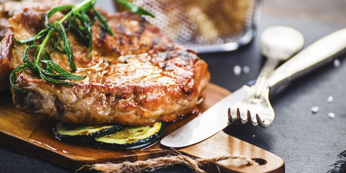 Grilovaná bravčová krkovička v bylinkovej marináde