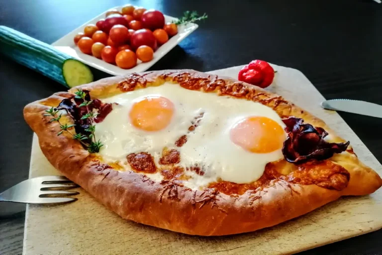 Chačapuri – gruzínska loďka z cesta